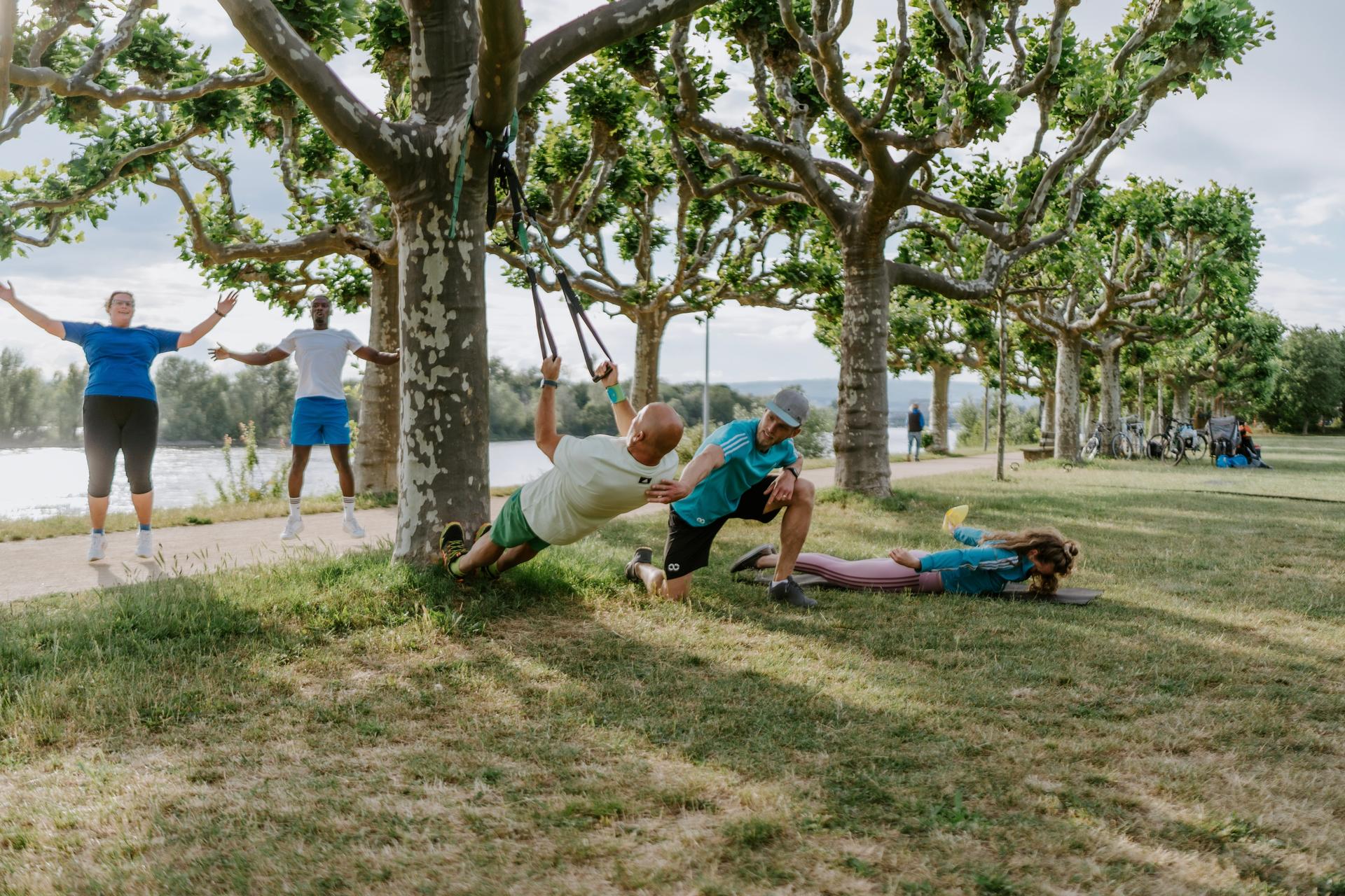 Ein Einblick in einen typischen Aufbau eines Outdoor Fitness Bootcamps