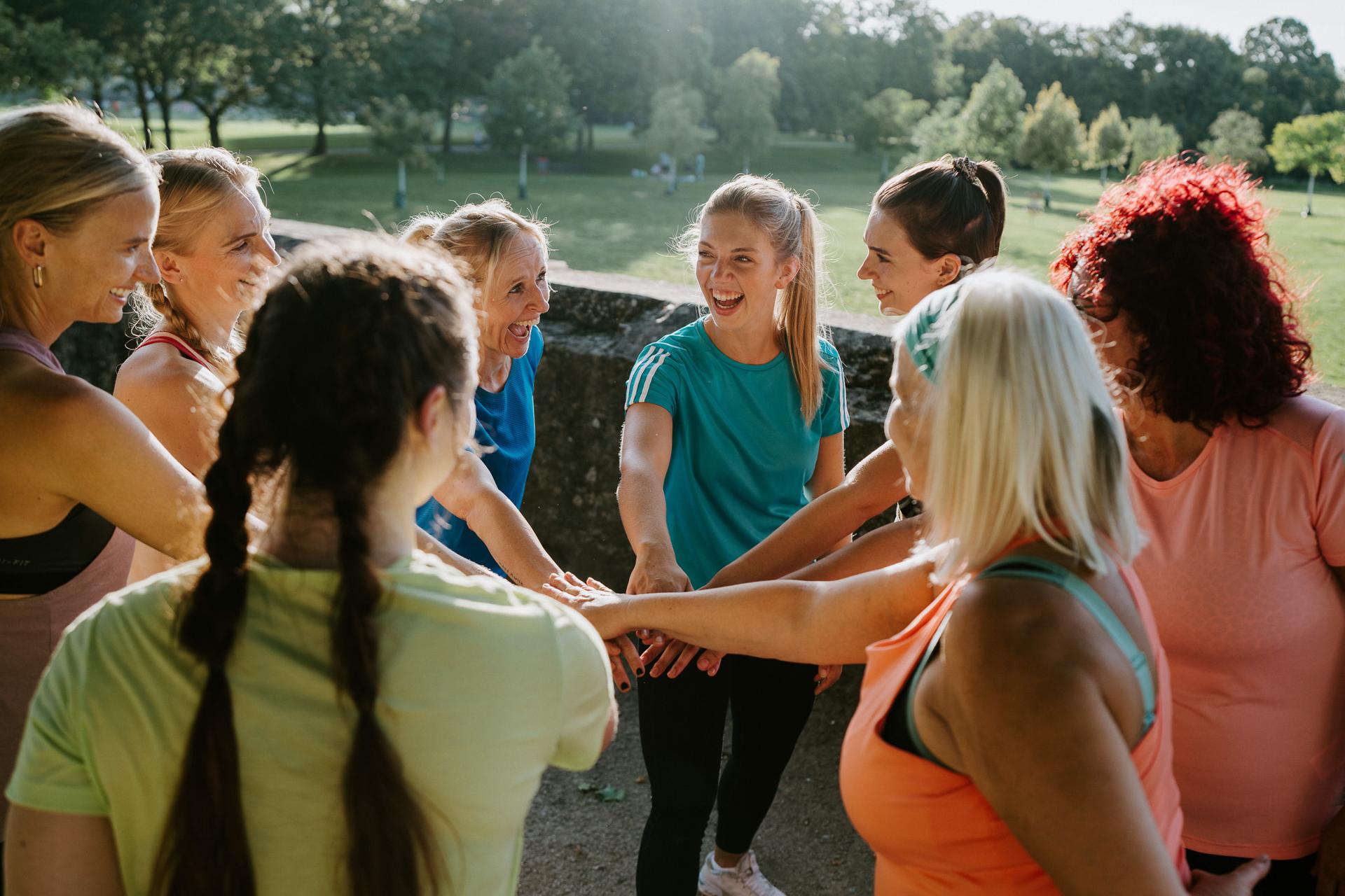 Eine Gruppe von Booties haben Spaß beim Training