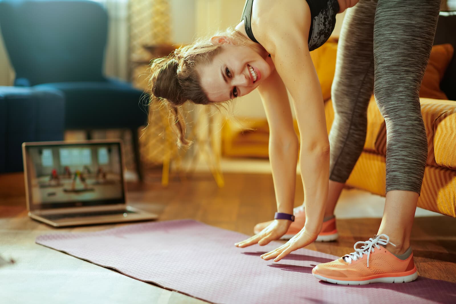 Teilnehmerin beim Online Fitness Bootcamp